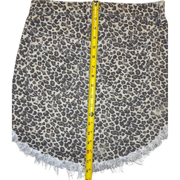Free People We The Free Bailey Leopard Print Frayed Hem Denim Mini Skirt Sz 26 - Picture 9 of 11